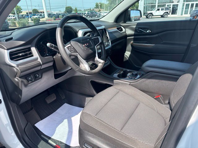 Used 2023 GMC Acadia SLE w/ Driver Convenience Package FWD image 15
