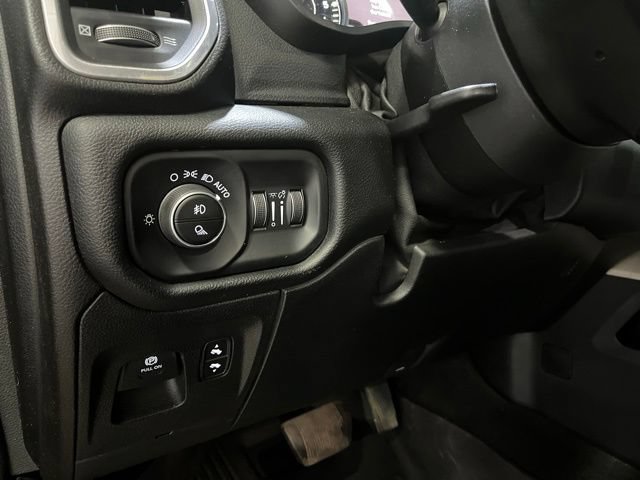 Used 2020 RAM 1500 Laramie AWD/4WD image 15