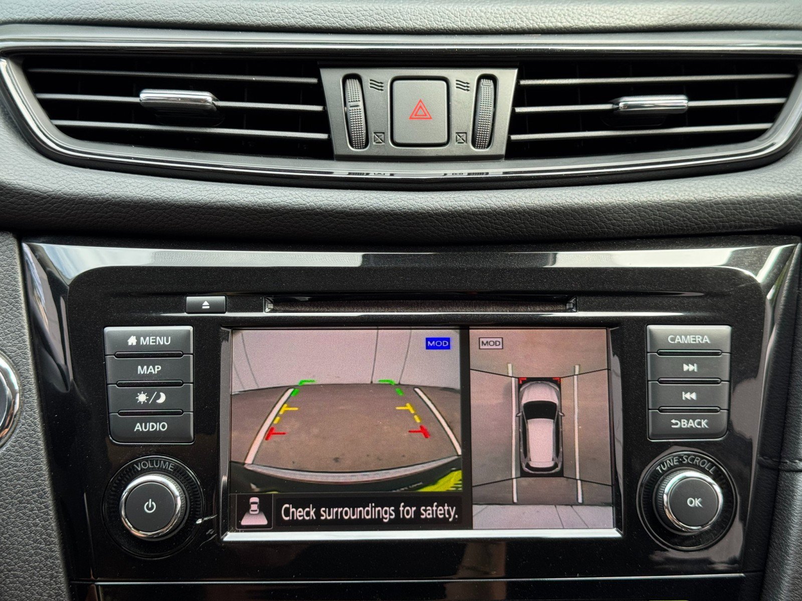 Used 2019 Nissan Rogue SV w/ Premium Package FWD image 27