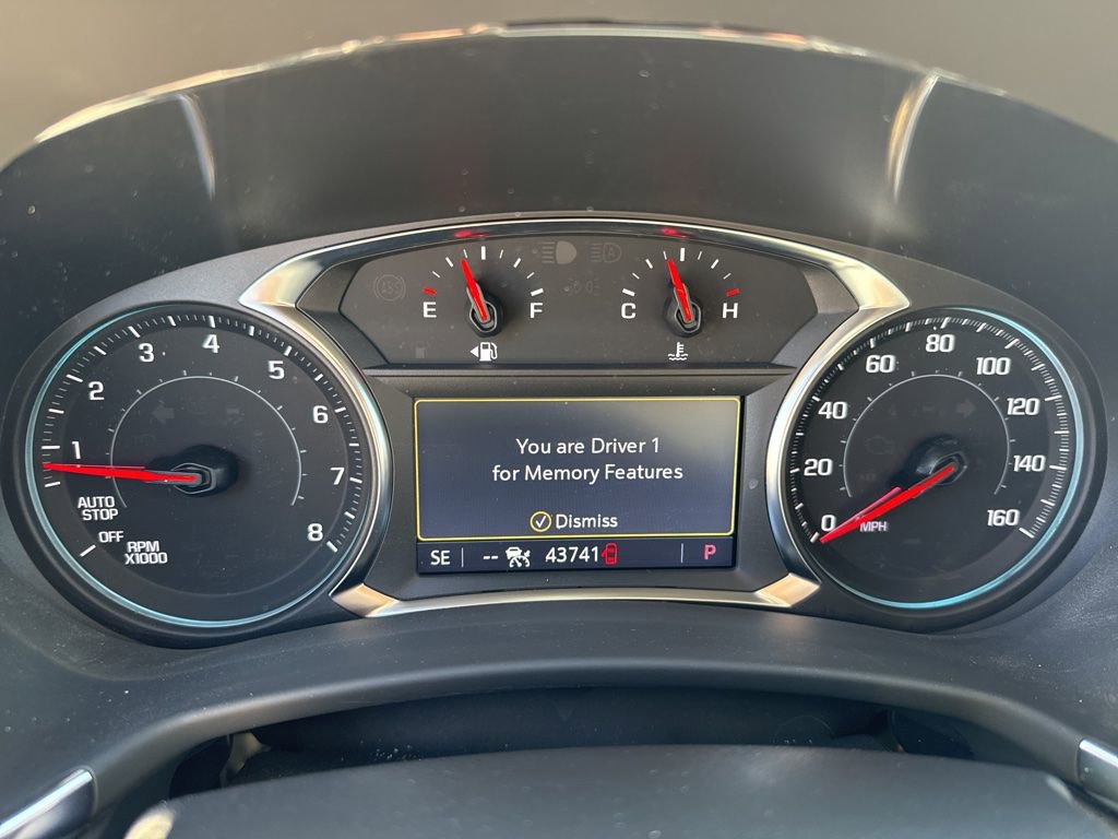 Used 2024 Chevrolet Equinox Premier image 9