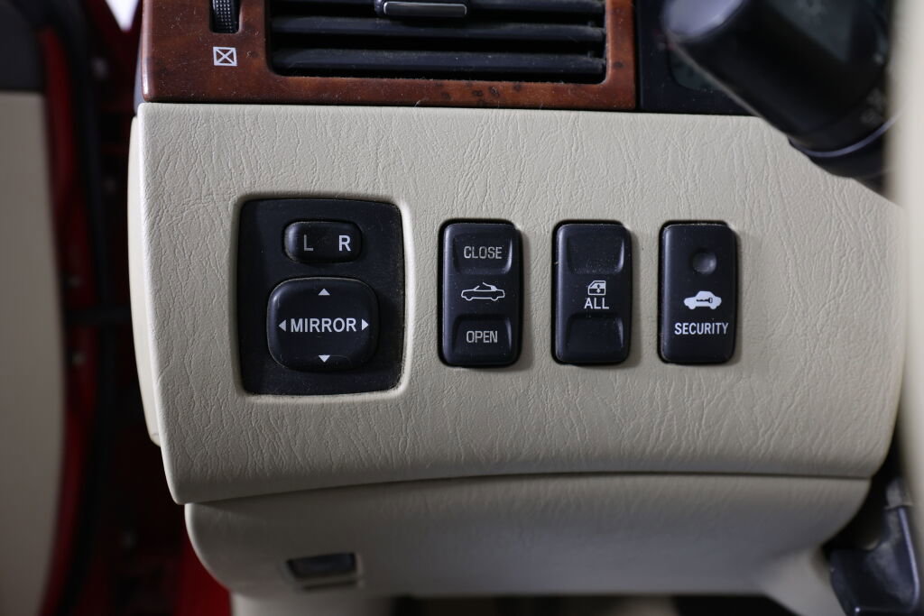 Used 2006 Toyota Solara SE image 24