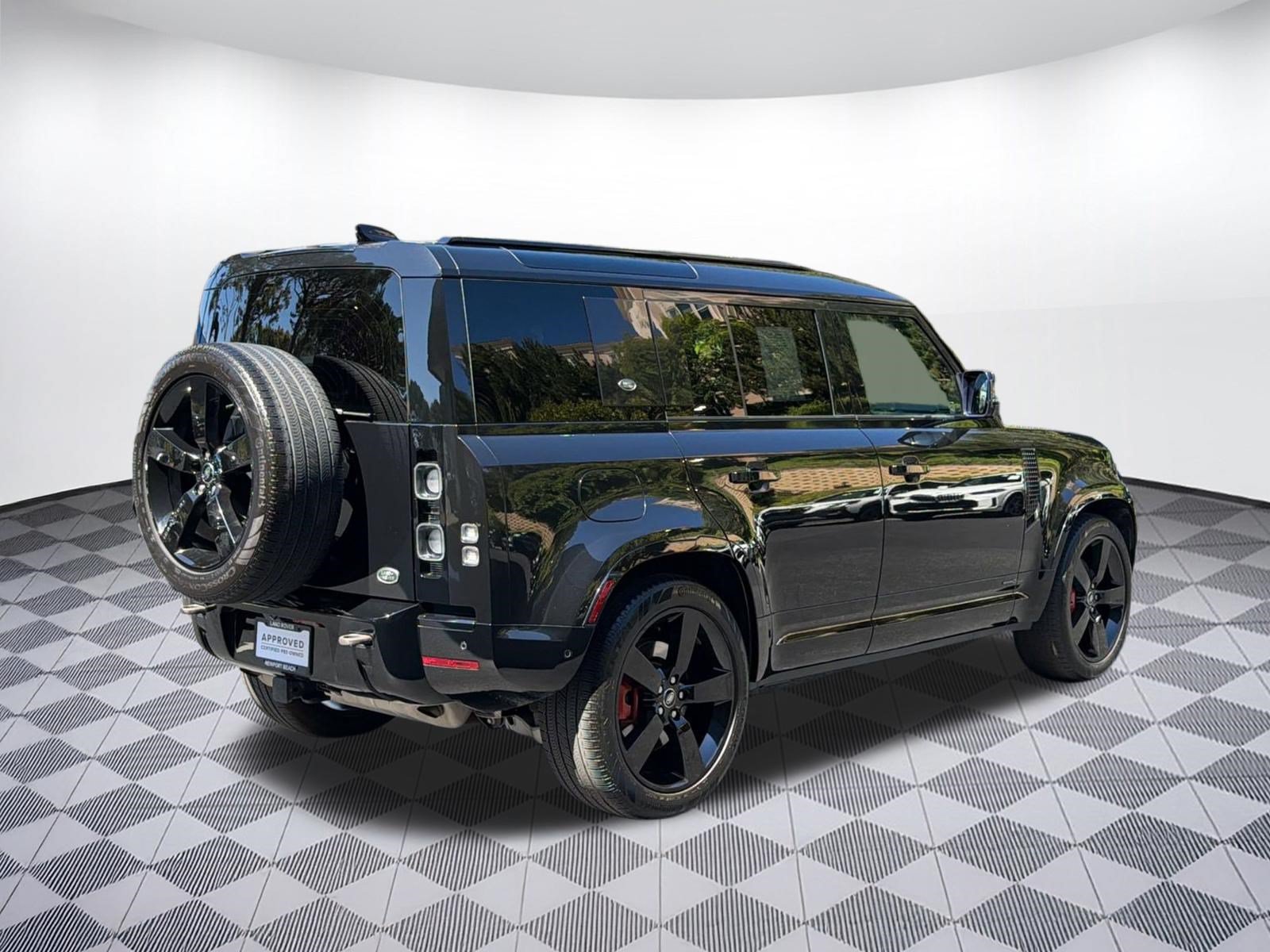 Used 2023 Land Rover Defender 110 X AWD/4WD image 8
