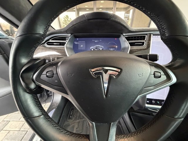 Used 2015 Tesla Model S 90D image 9