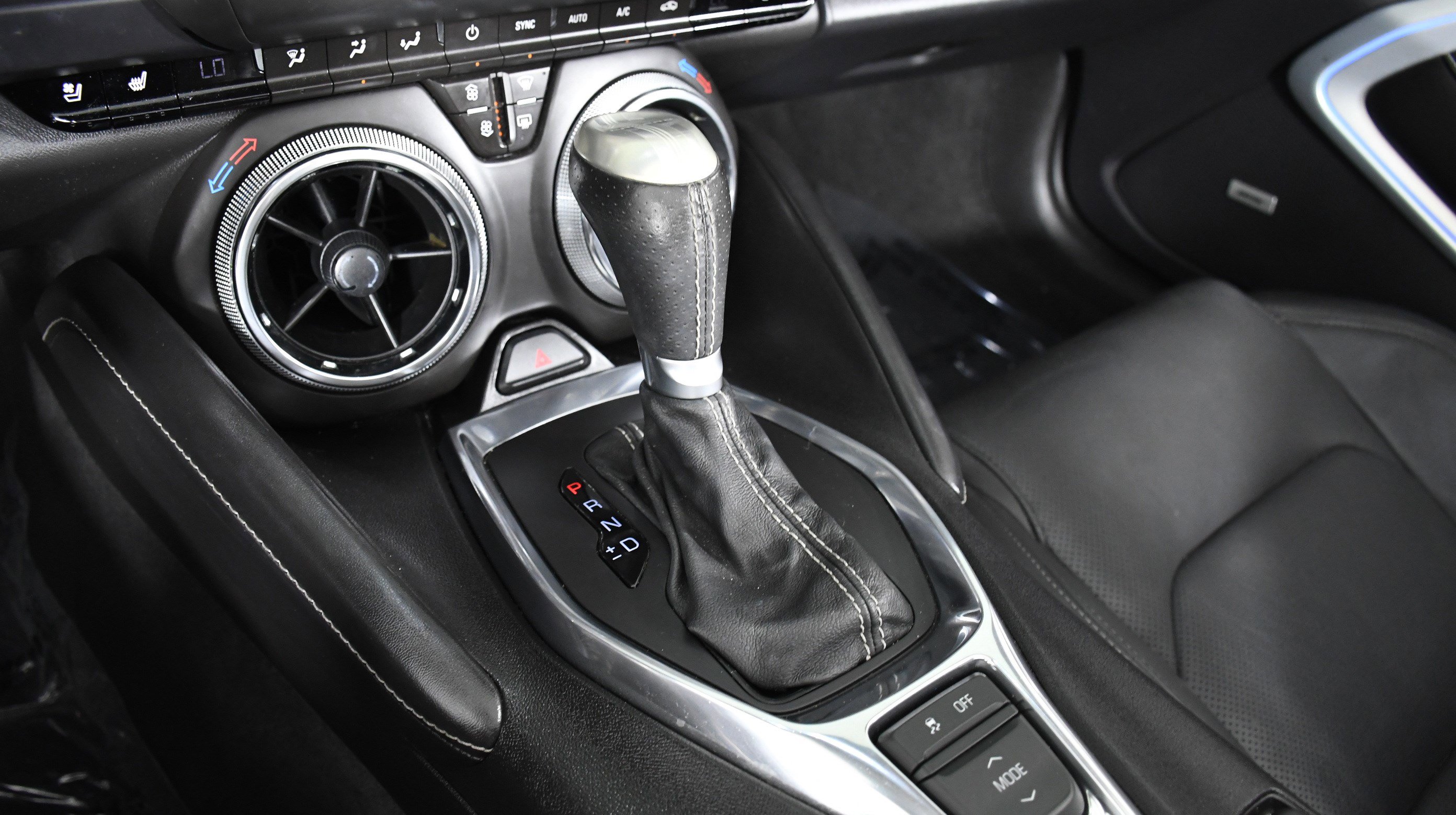 Used 2016 Chevrolet Camaro LT image 17