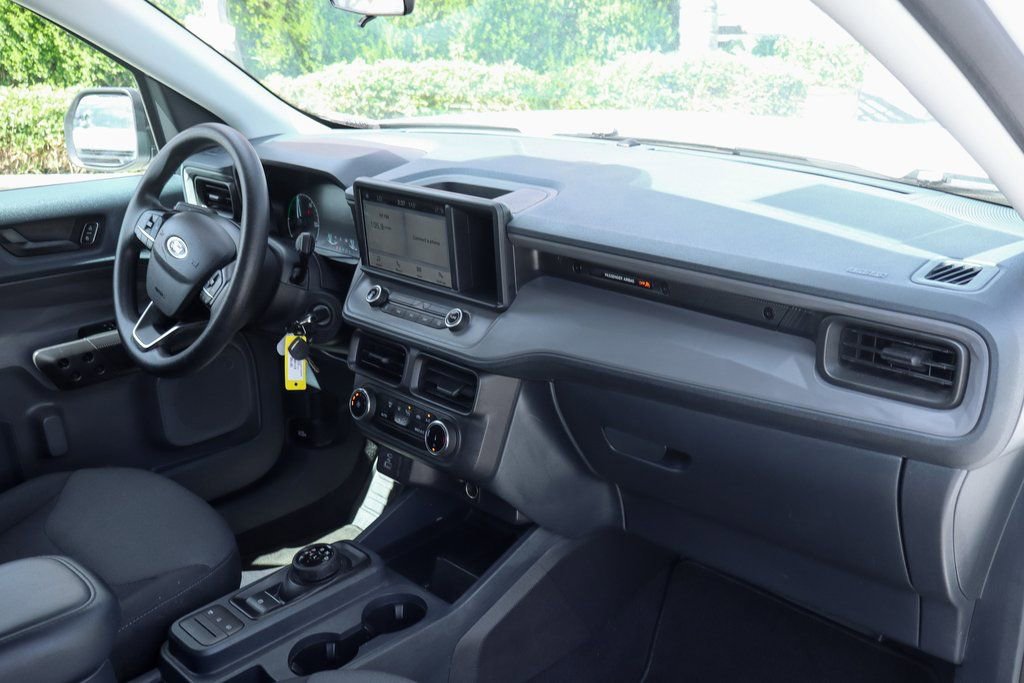 Used 2023 Ford Maverick XL image 37