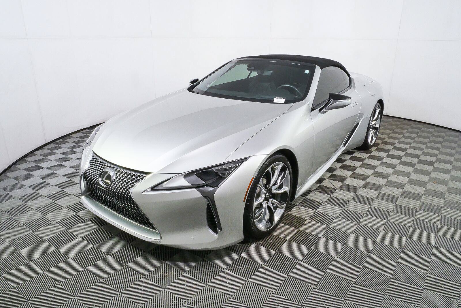 Used 2021 Lexus LC 500 Convertible w/ Touring Package RWD image 20