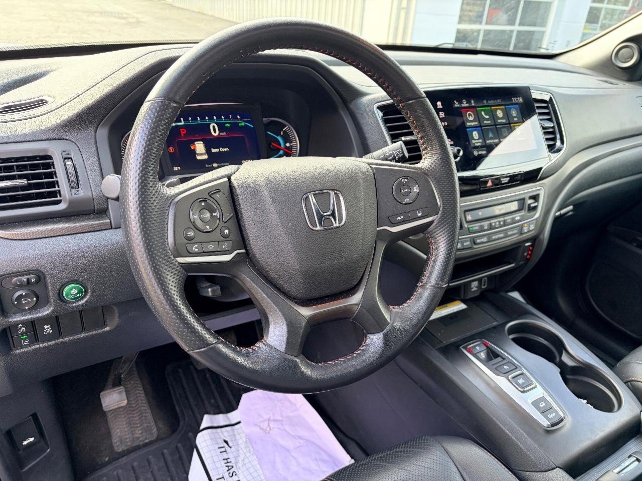 Used 2022 Honda Pilot TrailSport image 12