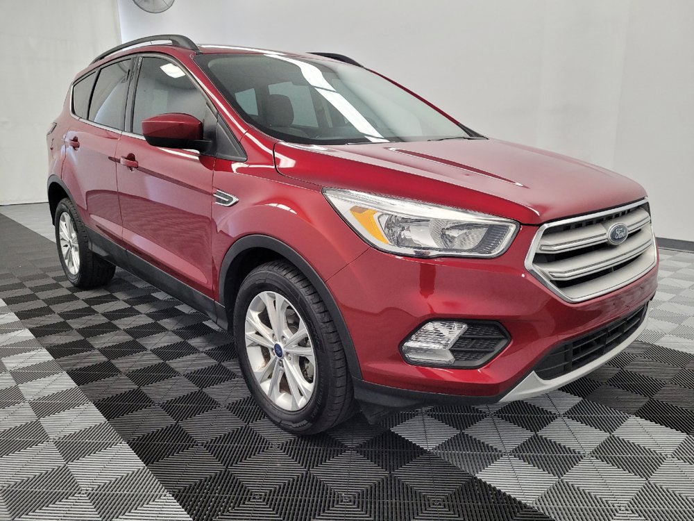 Used 2018 Ford Escape SE w/ SE Sync 3 Package FWD image 13