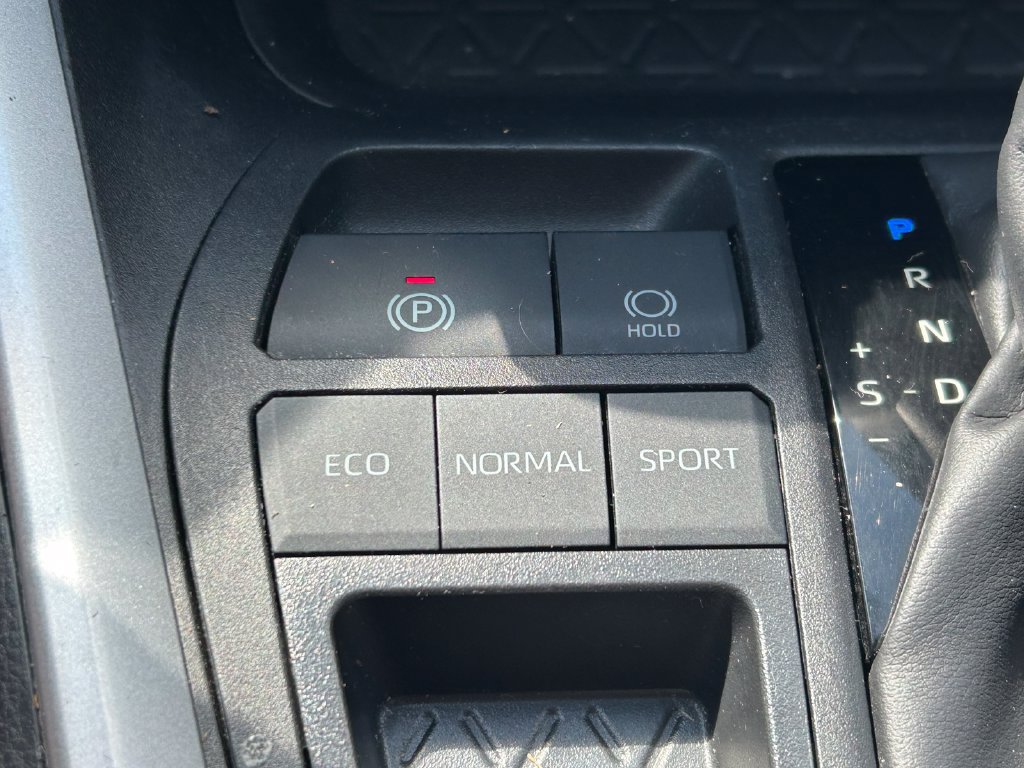 Used 2024 Toyota RAV4 XLE Premium FWD image 28