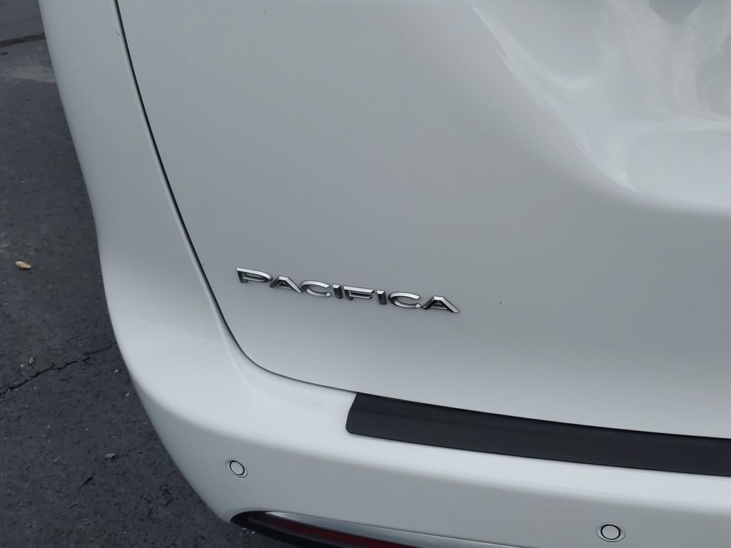 Certified 2024 Chrysler Pacifica Pinnacle AWD/4WD image 7