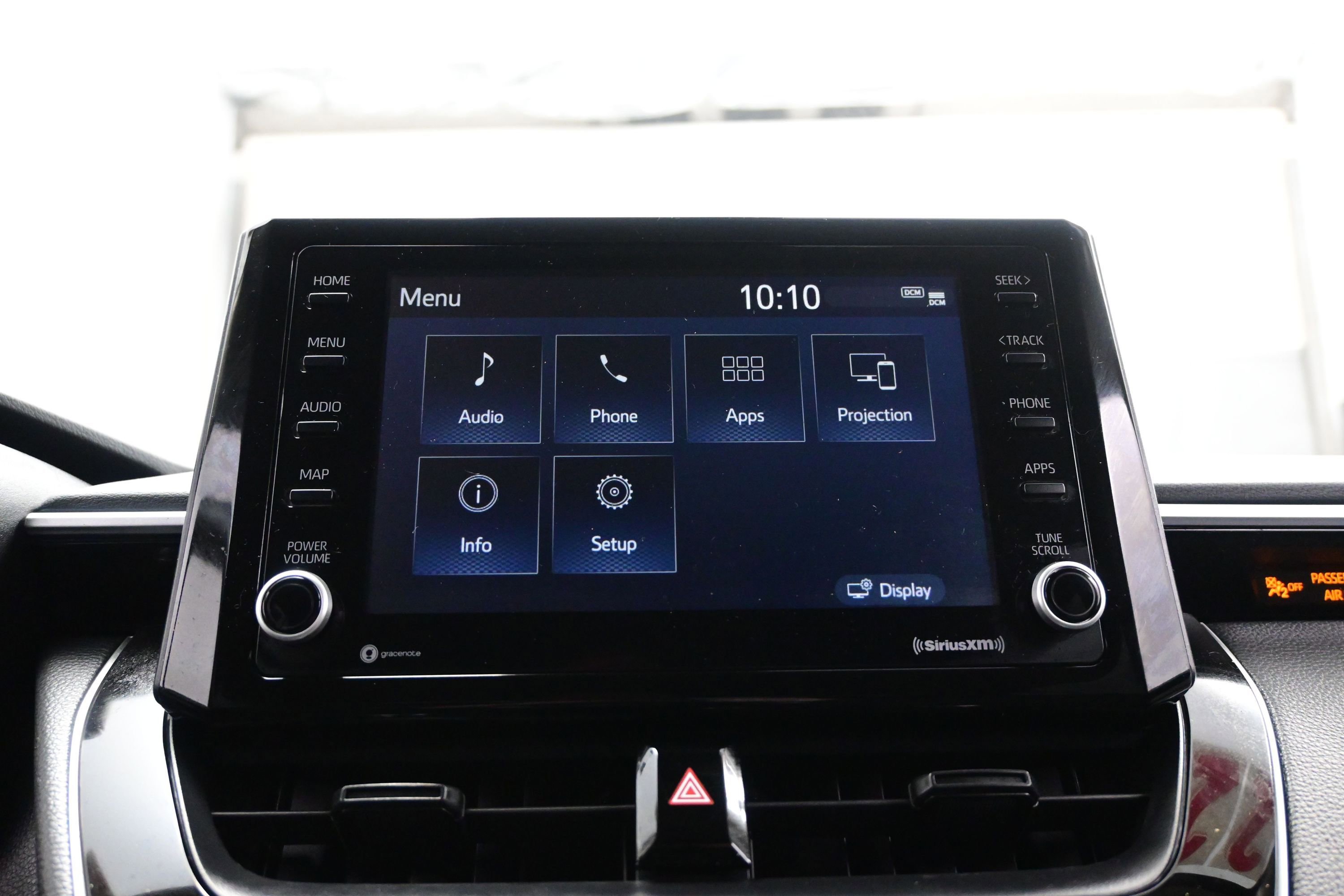 Used 2022 Toyota Corolla LE FWD image 17