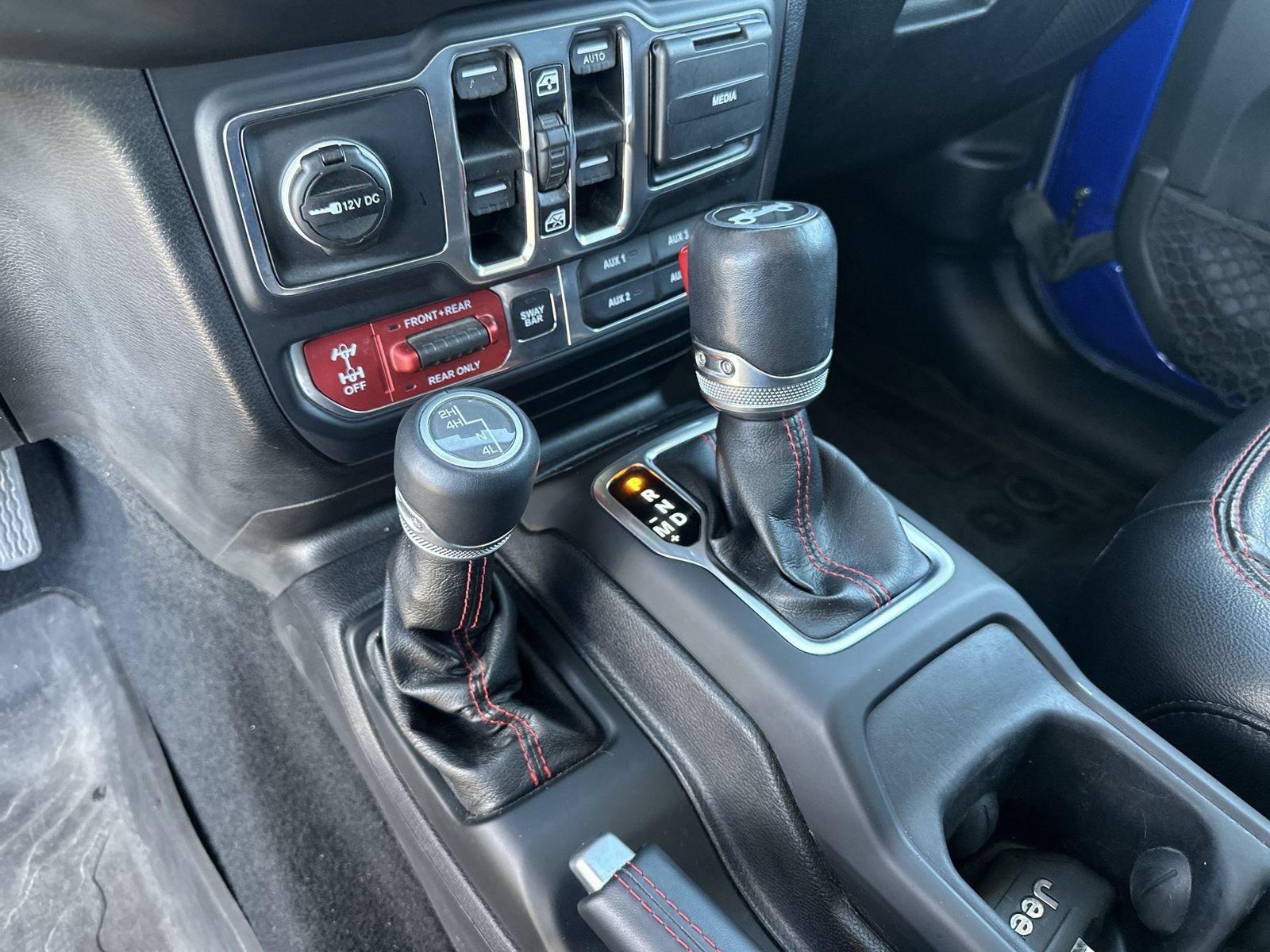 Used 2018 Jeep Wrangler Unlimited Rubicon AWD/4WD image 16