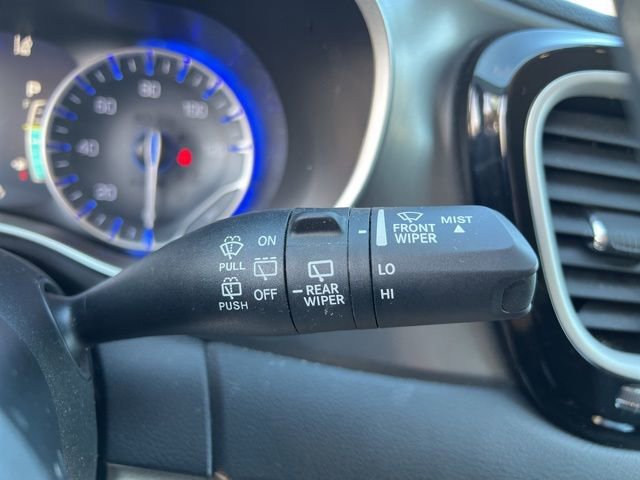 Certified 2023 Chrysler Pacifica Touring-L image 22