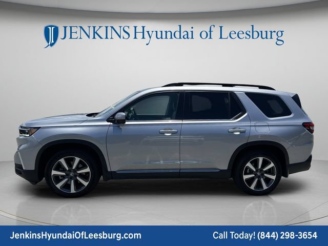 Used 2023 Honda Pilot Touring image 9