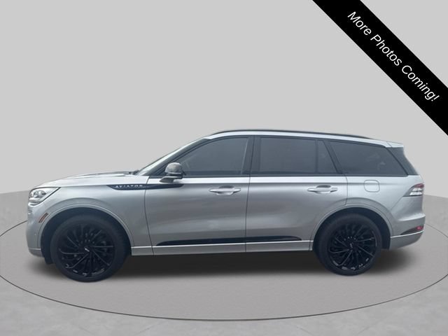 Used 2023 Lincoln Aviator Reserve w/ Equipment Group 201A AWD/4WD image 8