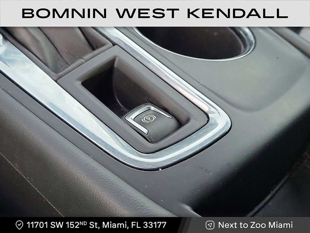 Used 2023 Chevrolet Equinox LS w/ Midnight Edition image 23