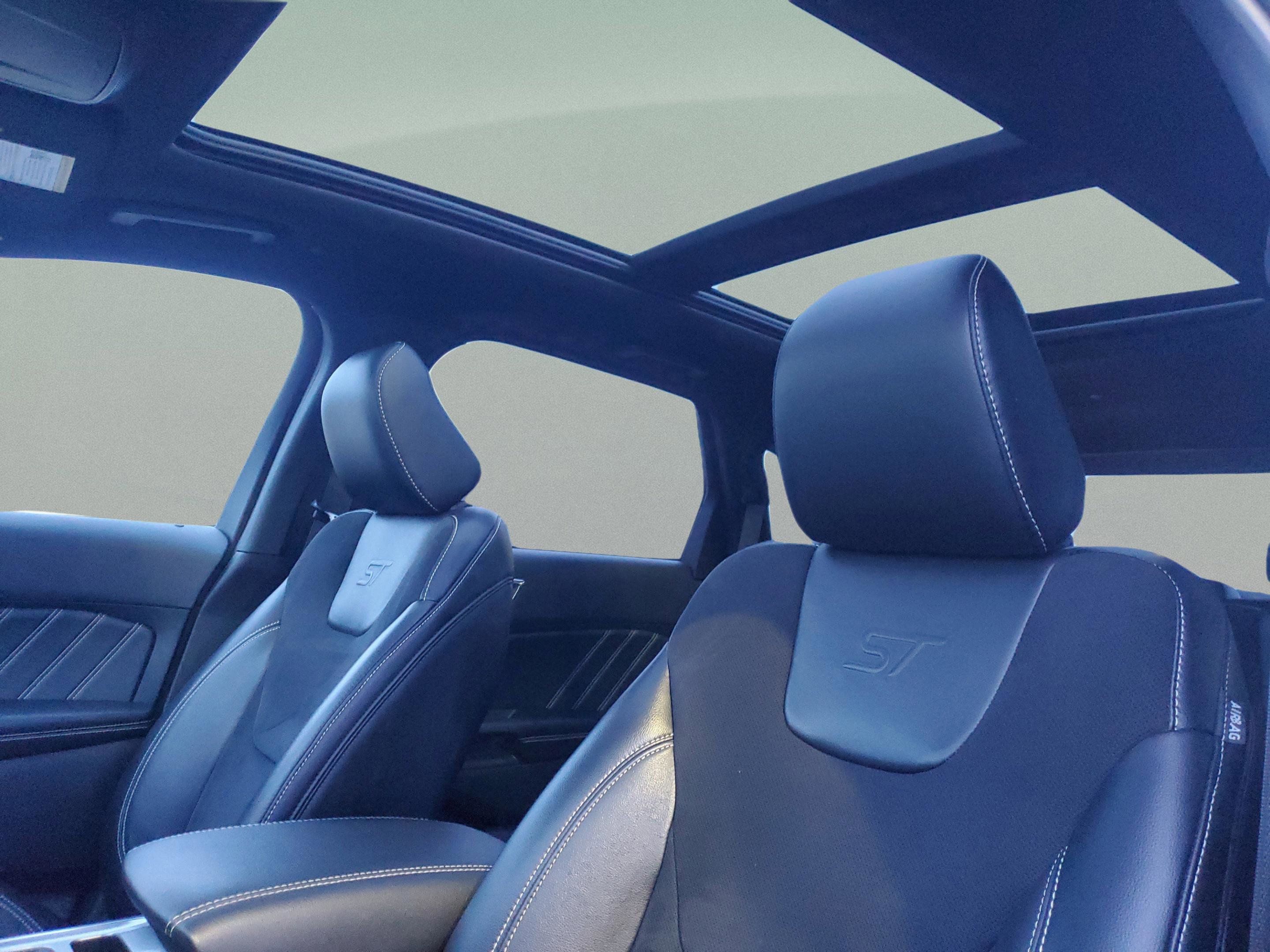 Certified 2022 Ford Edge ST w/ Equipment Group 401A image 14