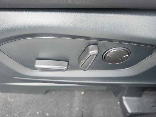 Certified 2022 Ford Explorer XLT w/ Equipment Group 202A image 17