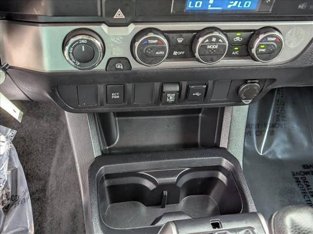 Used 2022 Toyota Tacoma SR5 AWD/4WD image 15