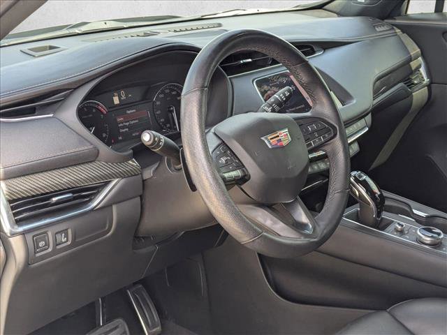 Used 2022 Cadillac XT4 Sport FWD image 9