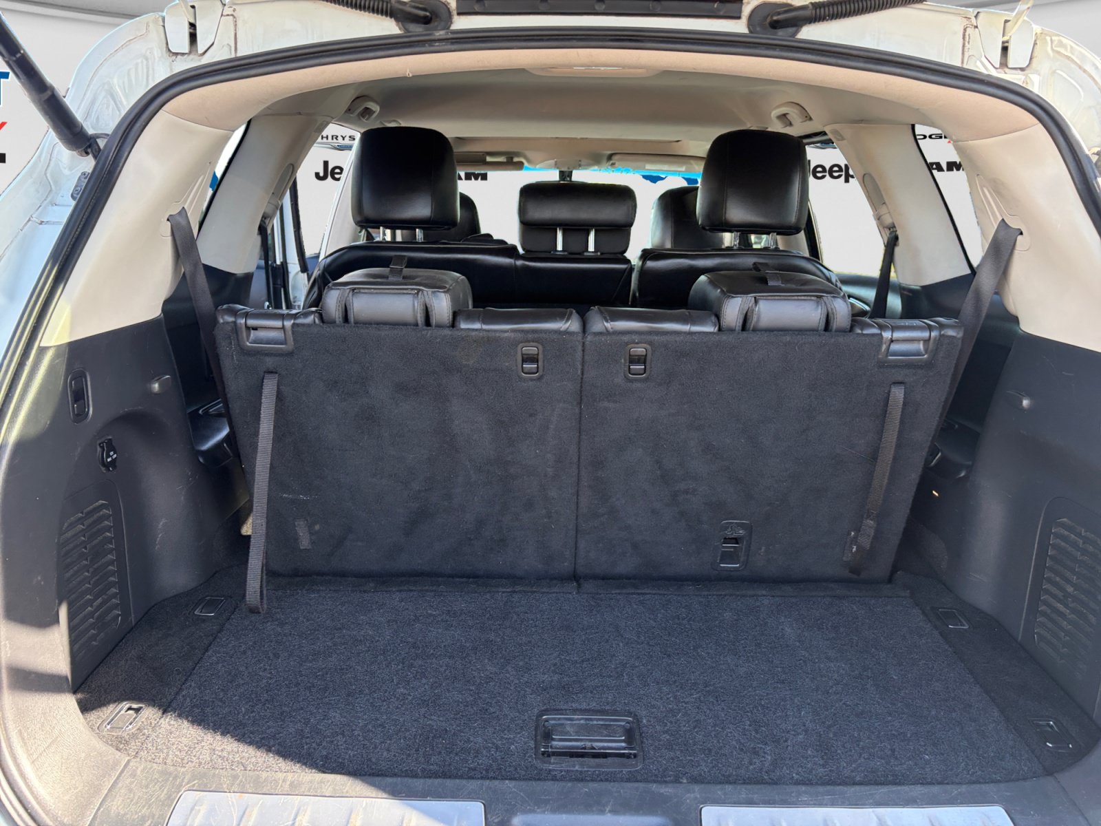 Used 2015 INFINITI QX60 FWD w/ Driver Assistance Package image 21