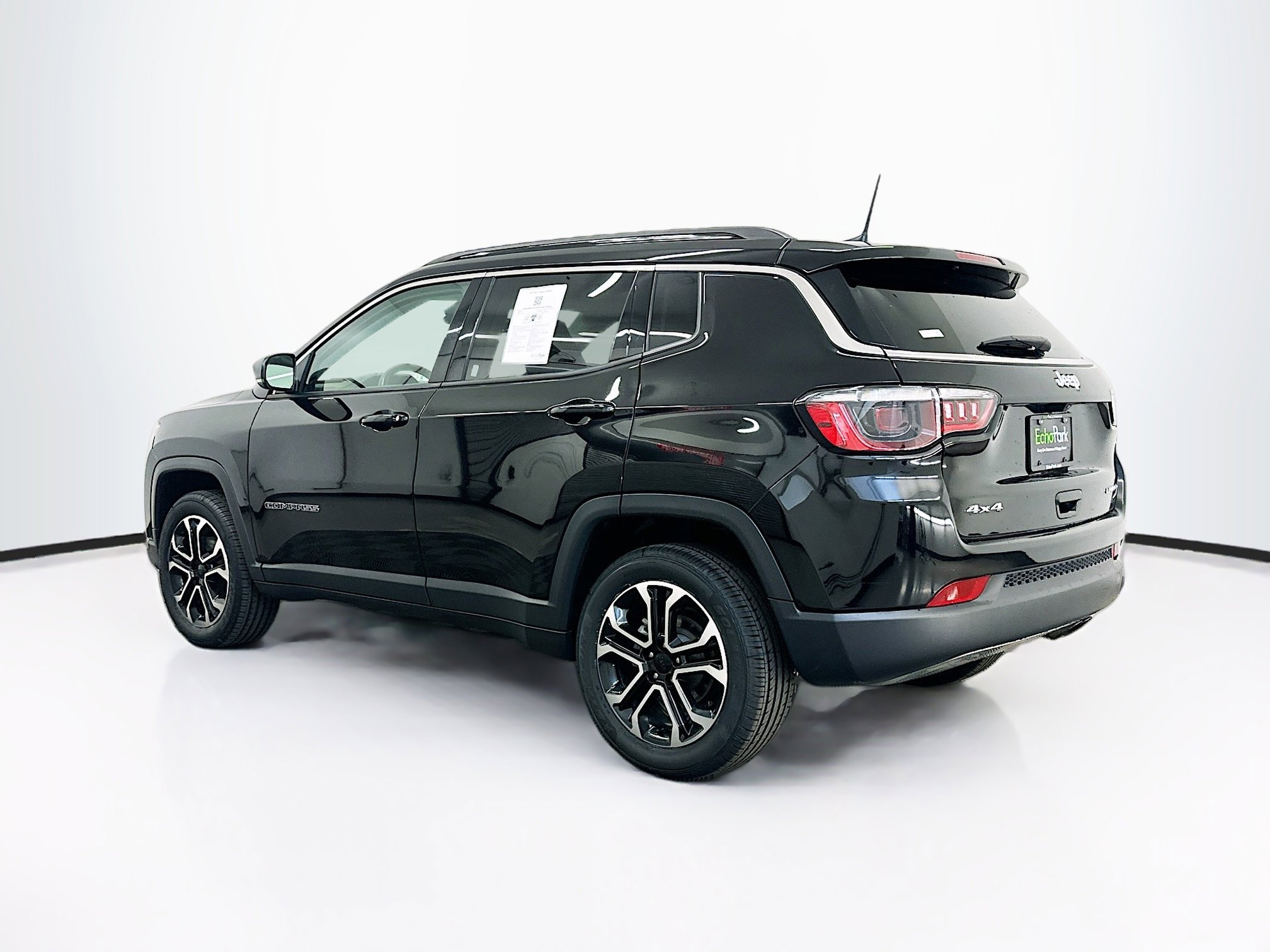 Used 2022 Jeep Compass Limited image 5