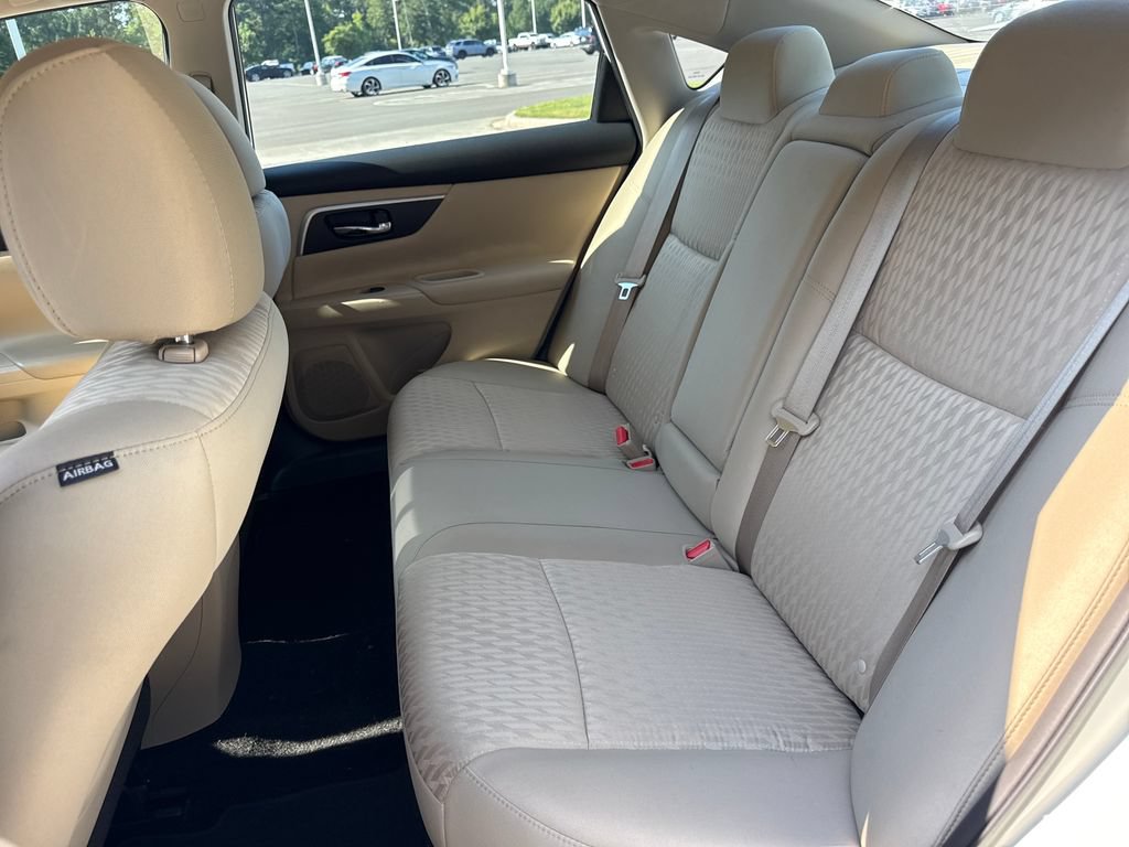 Used 2016 Nissan Altima 2.5 SV FWD image 31