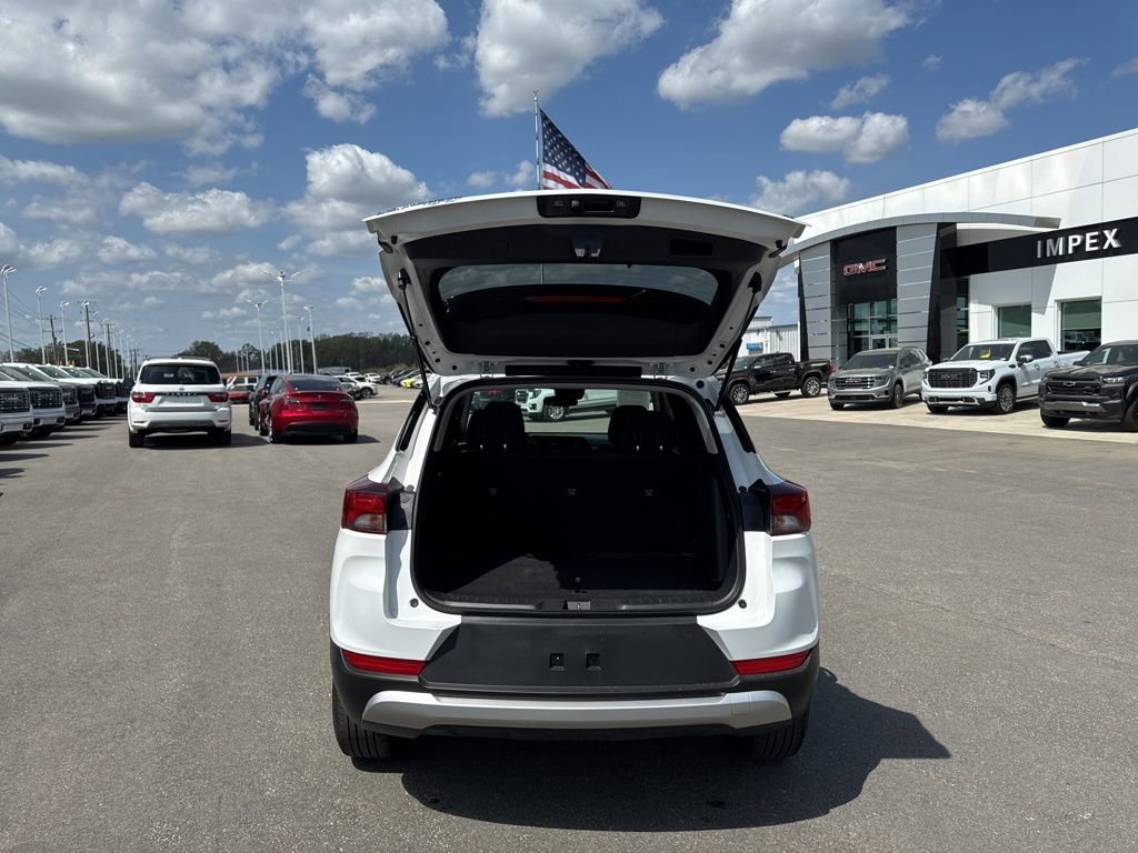 Used 2025 Chevrolet TrailBlazer LT AWD/4WD image 26