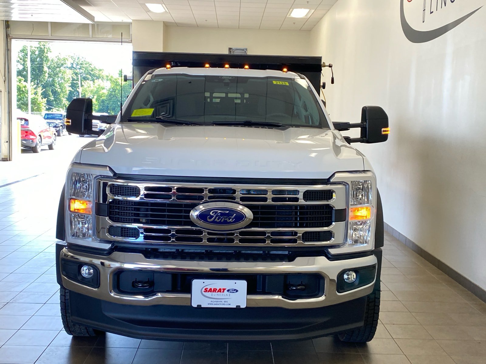 New 2026 Ford F550 4x4 Crew Cab image 3