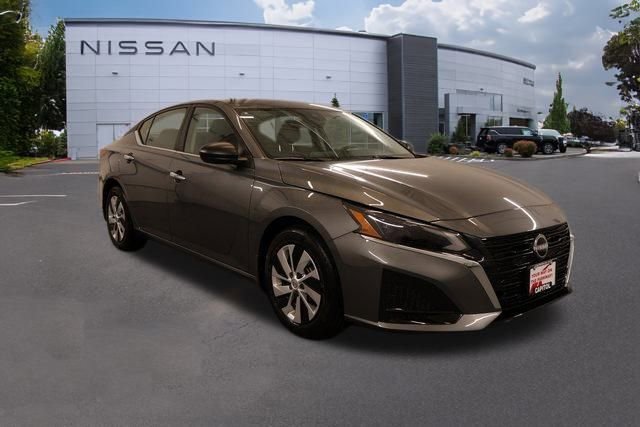 New 2025 Nissan Altima 2.5 S