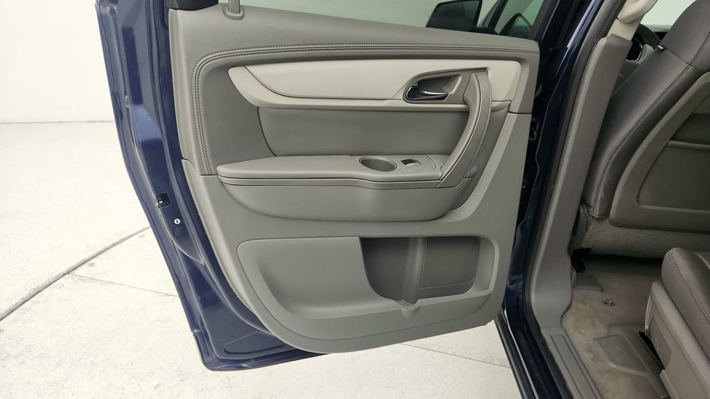 Used 2015 Chevrolet Traverse LS FWD image 26