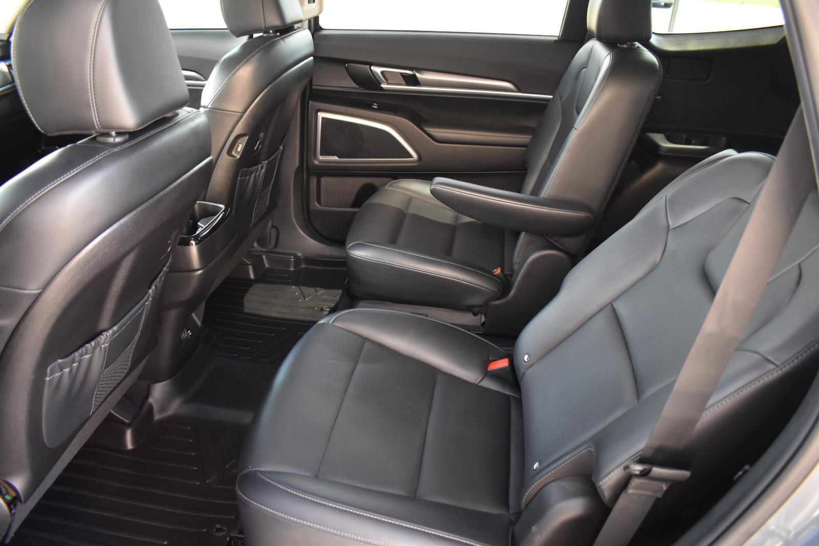 Used 2022 Kia Telluride S FWD image 45