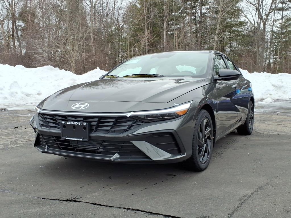 New 2026 Hyundai Elantra Sport image 5