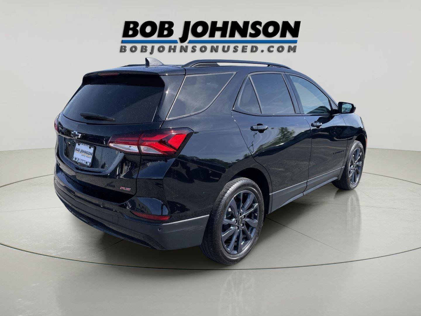 Used 2024 Chevrolet Equinox RS w/ LPO, Floor Liner Package AWD/4WD image 3