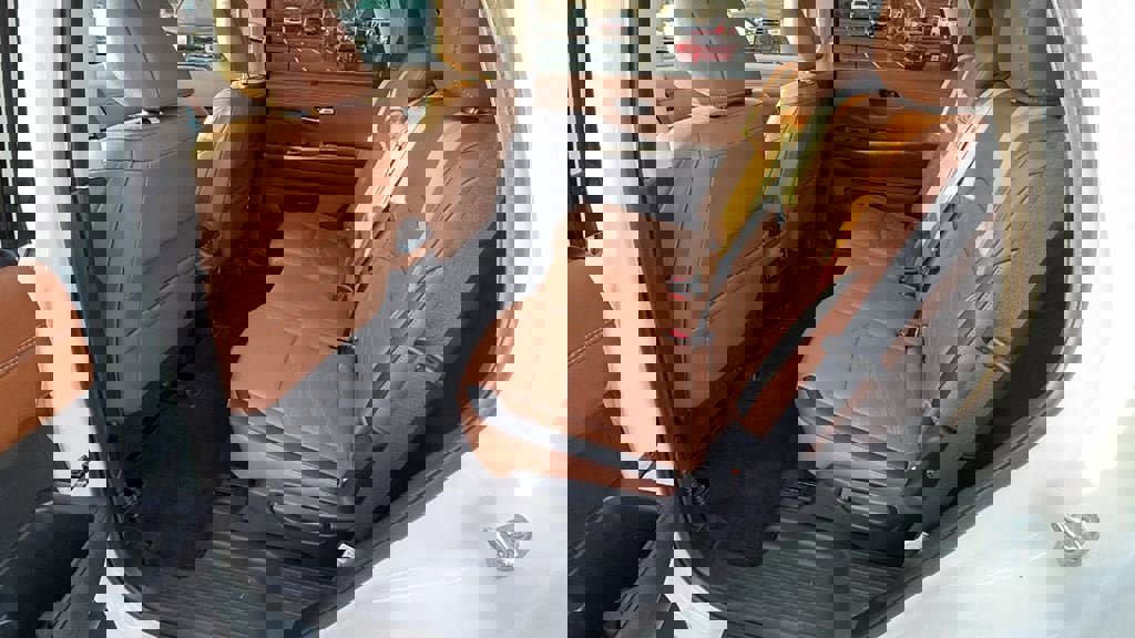 Used 2022 Nissan Pathfinder Platinum image 22