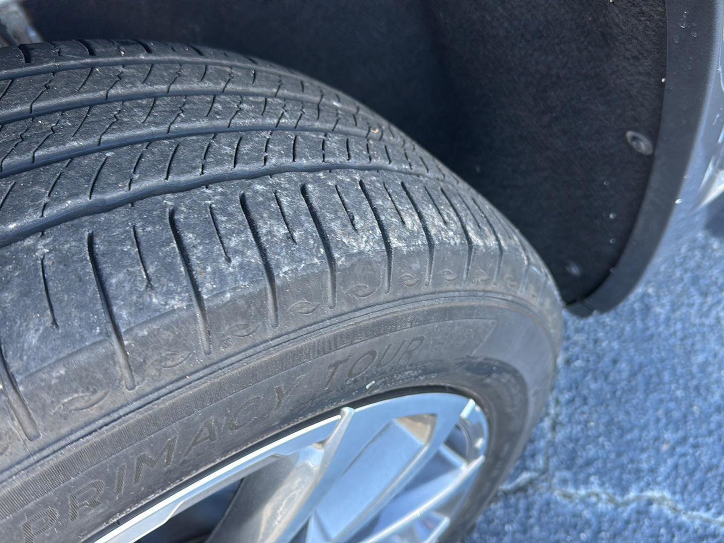 Certified 2022 GMC Acadia Denali w/ Denali Ultimate Package image 36