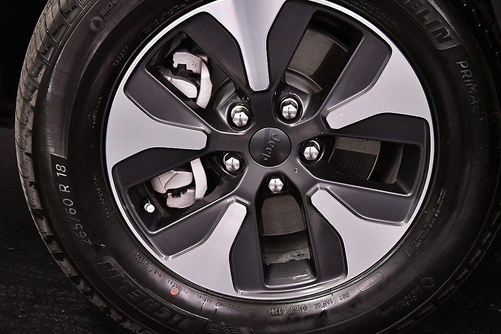 Used 2022 Jeep Grand Cherokee Limited 4xe image 9