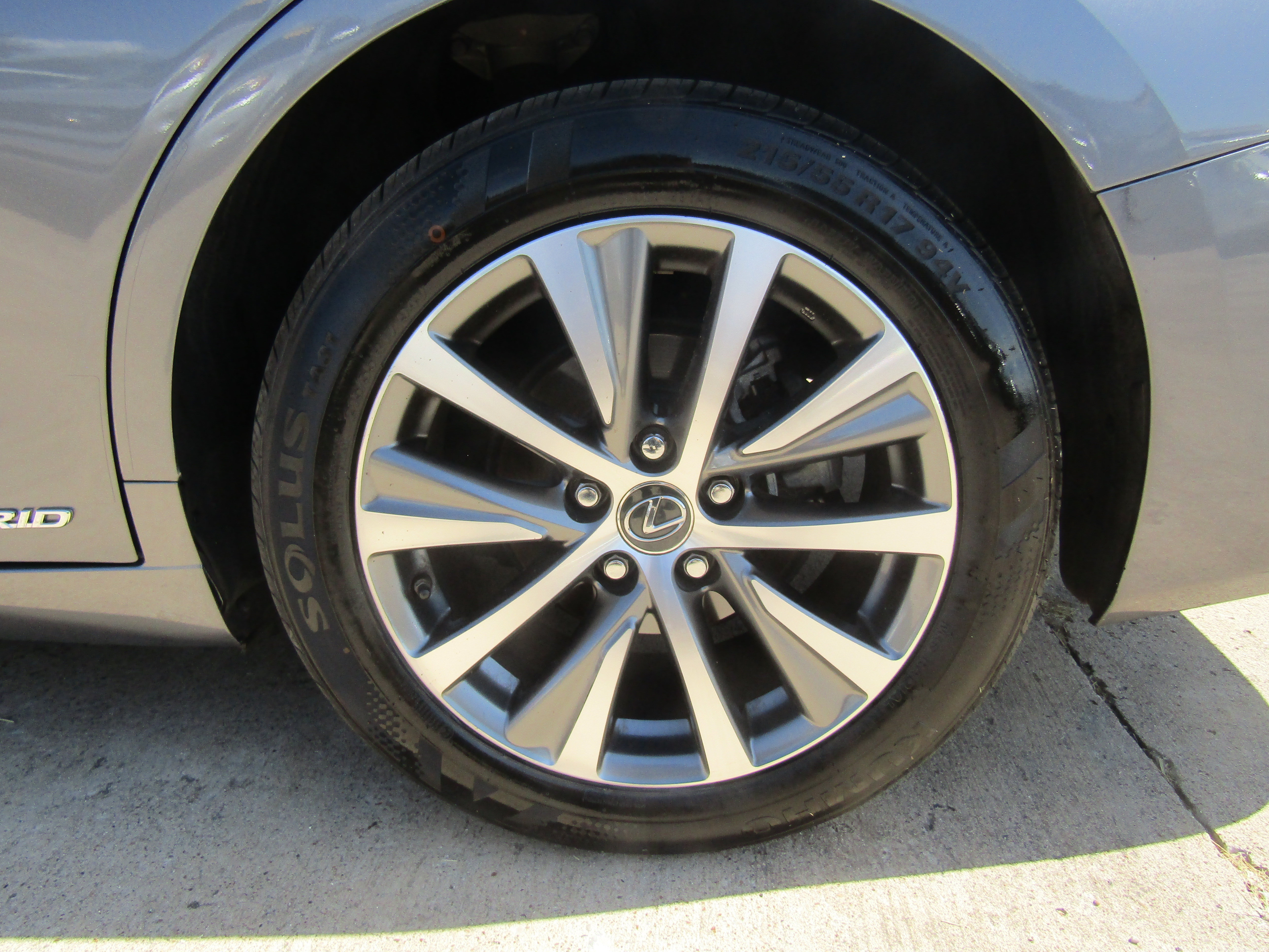 Used 2019 Lexus ES 300h FWD image 9