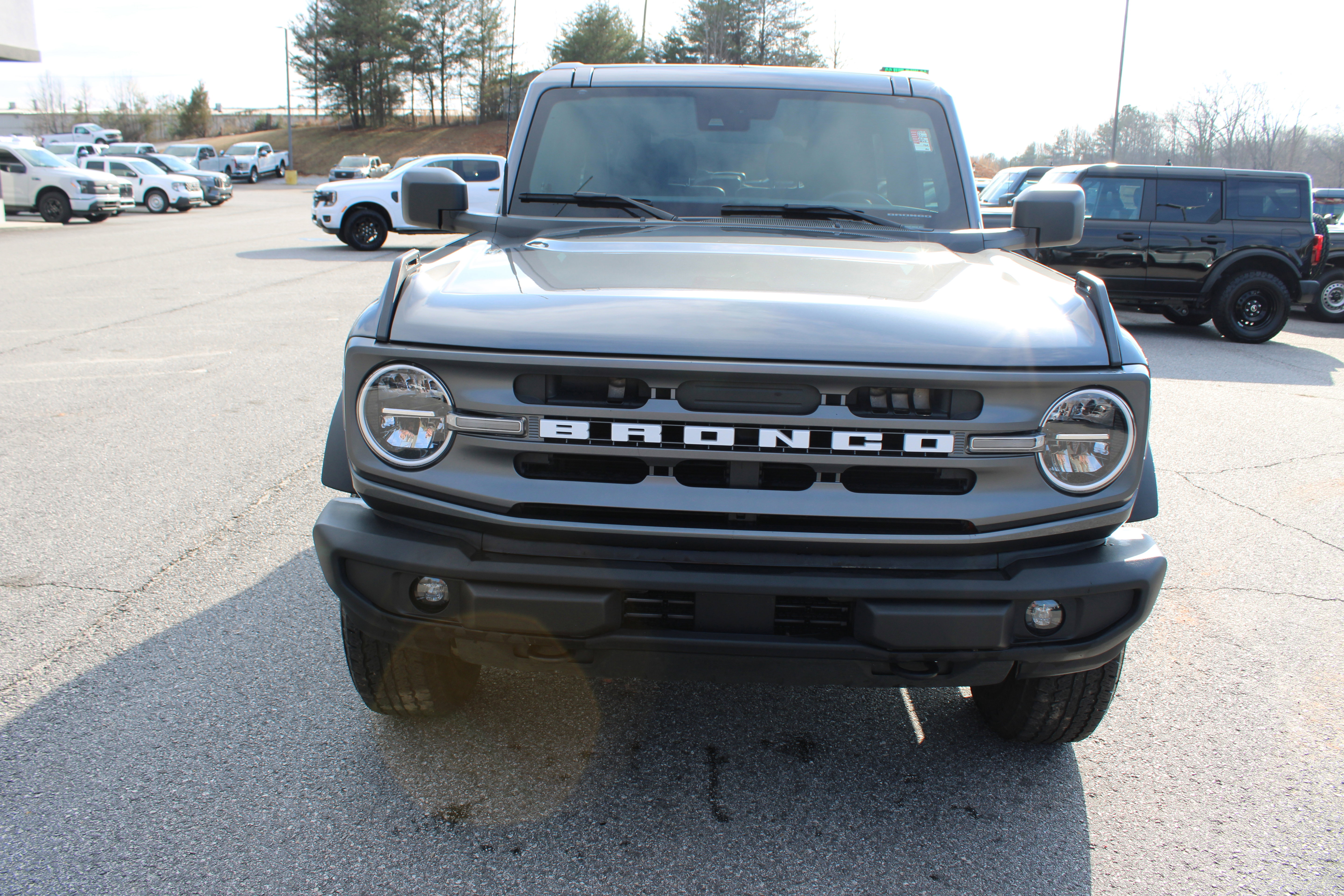 Used 2024 Ford Bronco Big Bend image 3