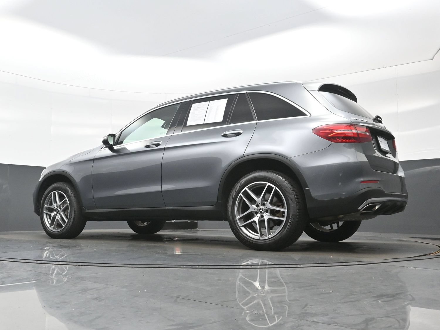Used 2019 Mercedes-Benz GLC 300 4MATIC image 30
