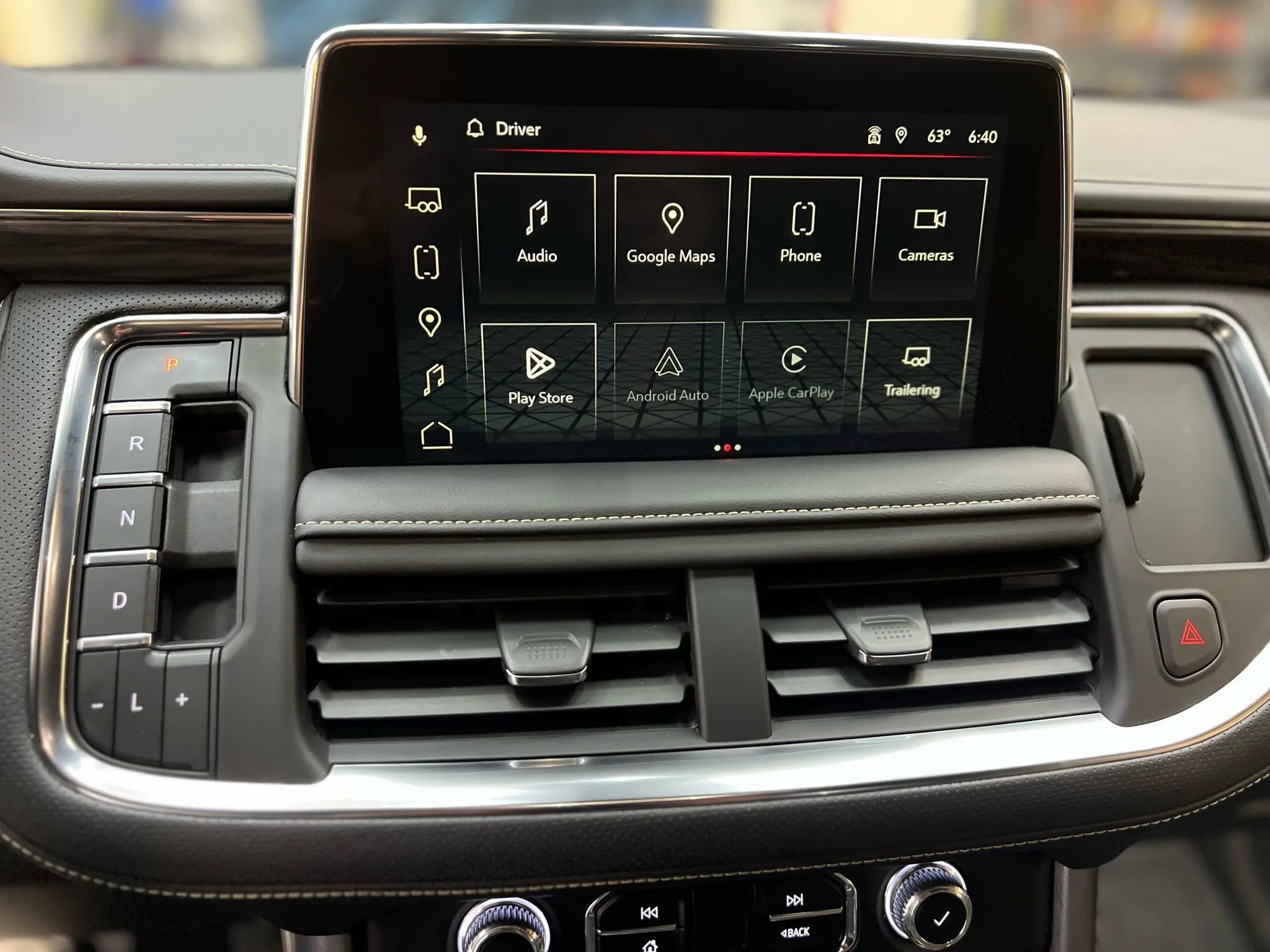 Used 2023 GMC Yukon SLT w/ SLT Premium Package image 26