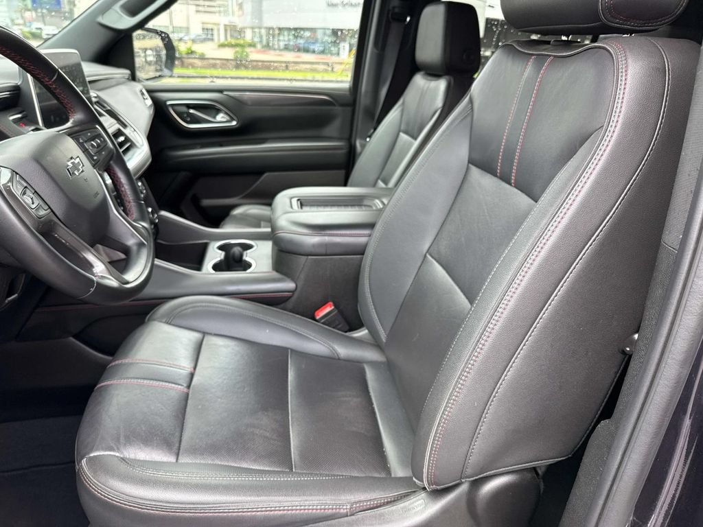 Used 2024 Chevrolet Suburban RST RWD image 17