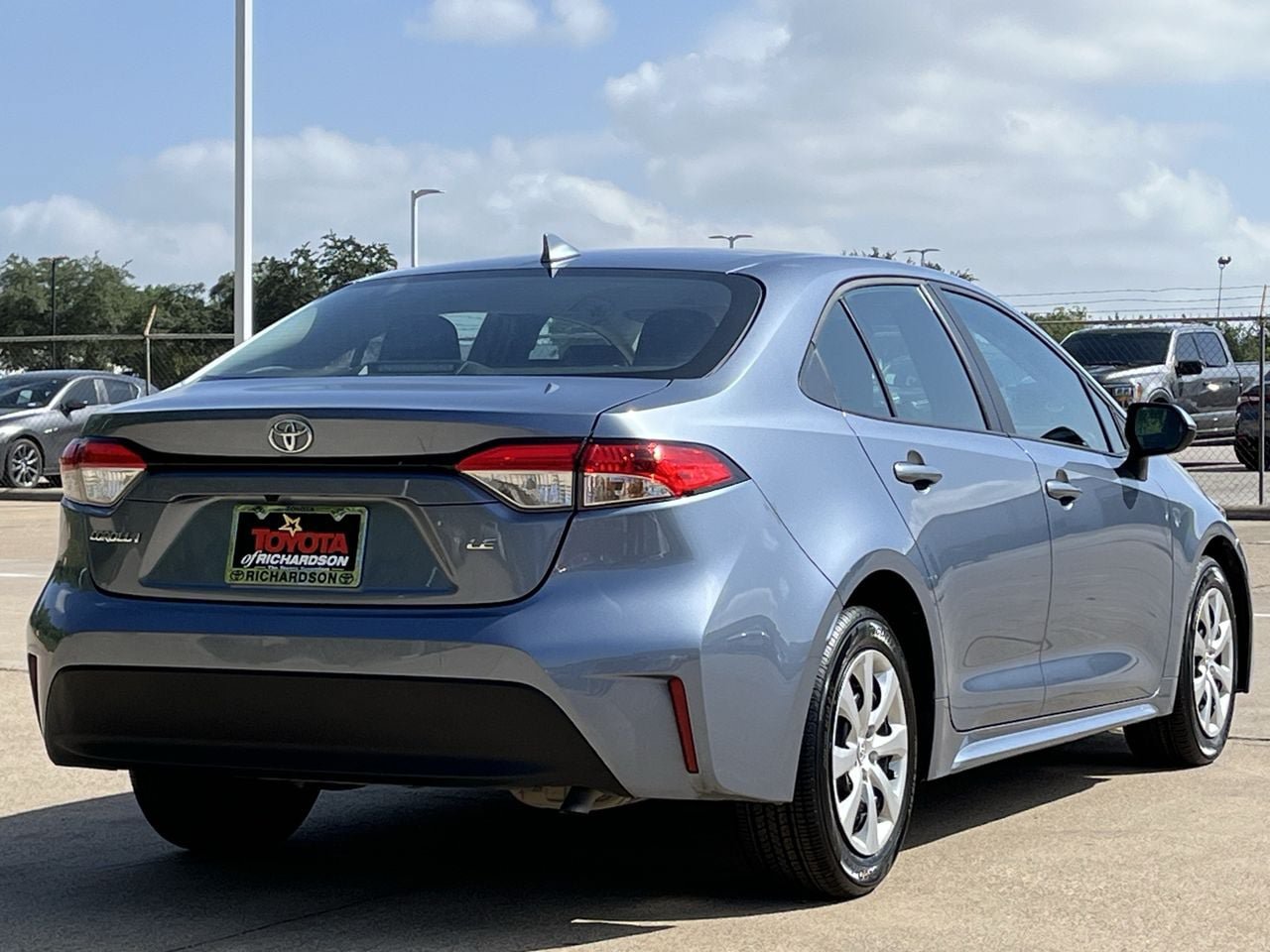 Used 2024 Toyota Corolla LE FWD image 4