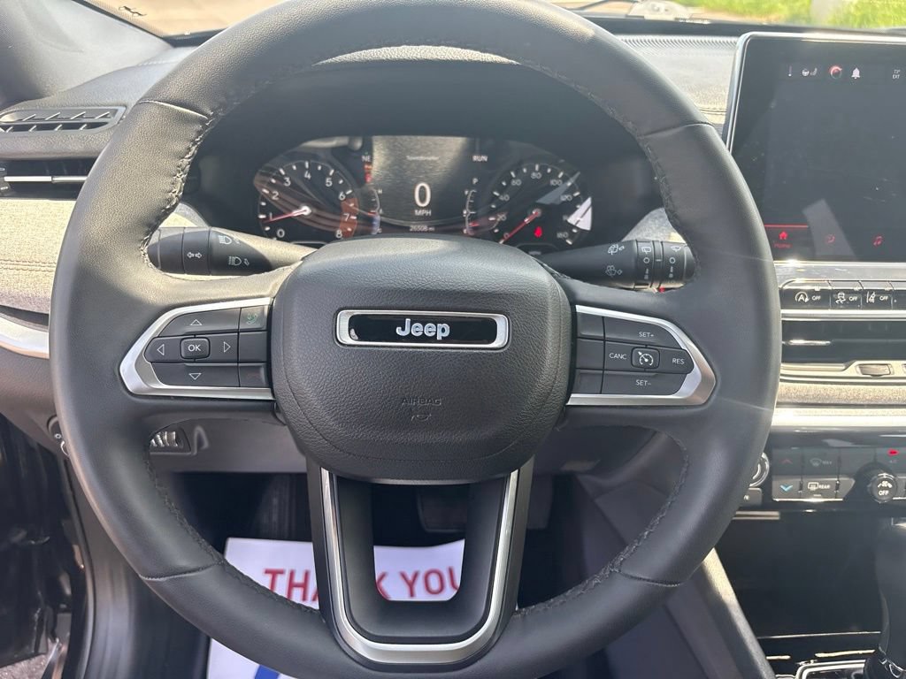Used 2023 Jeep Compass Latitude AWD/4WD image 19