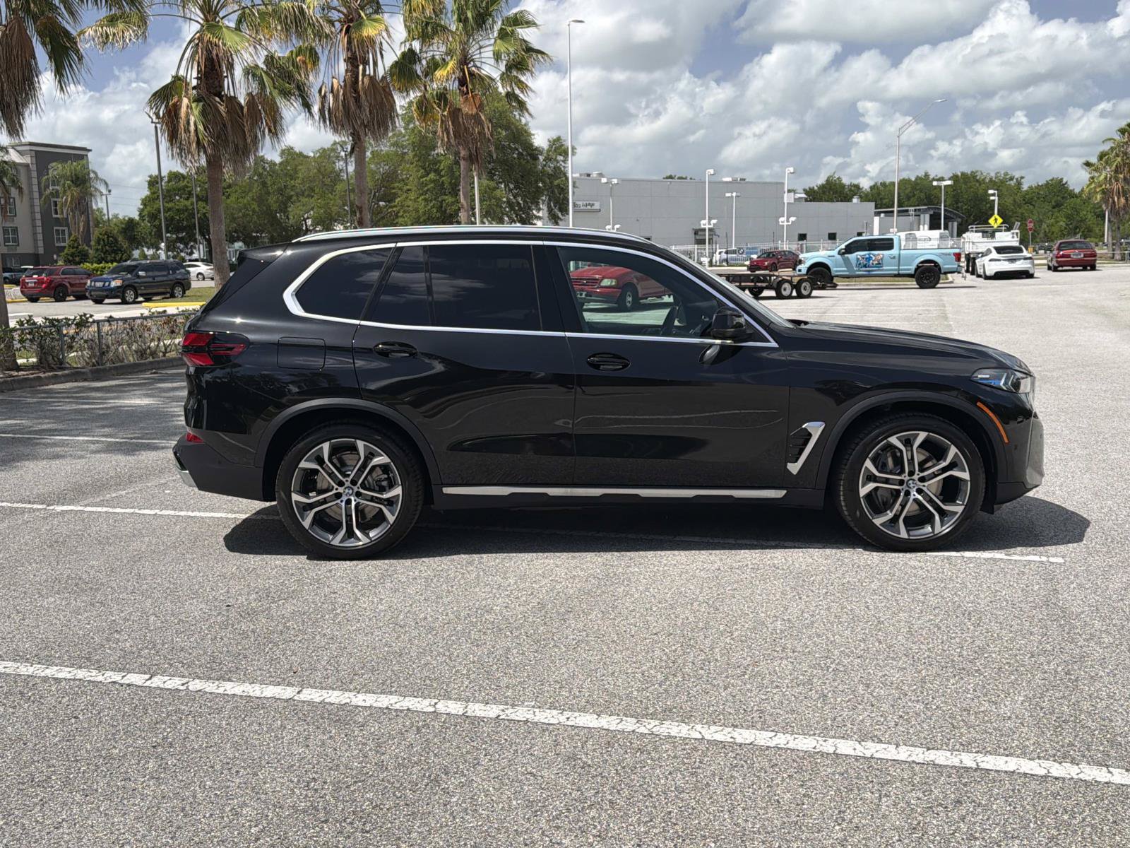 New 2026 BMW X5 xDrive50e AWD/4WD image 3