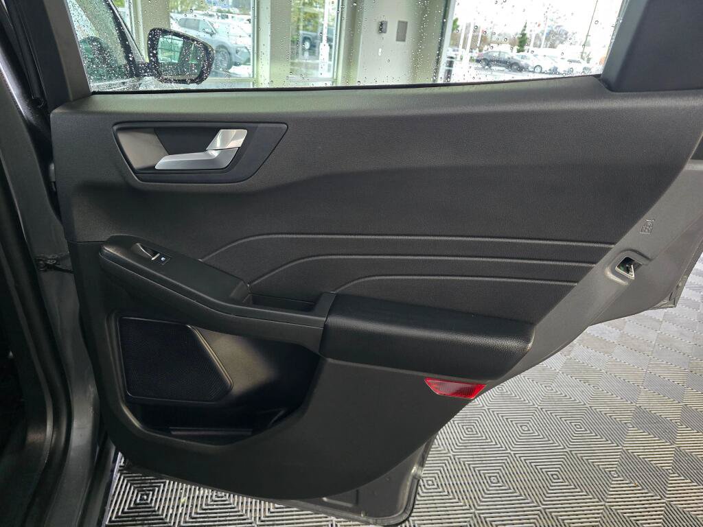 Used 2024 Ford Escape Platinum AWD/4WD image 39