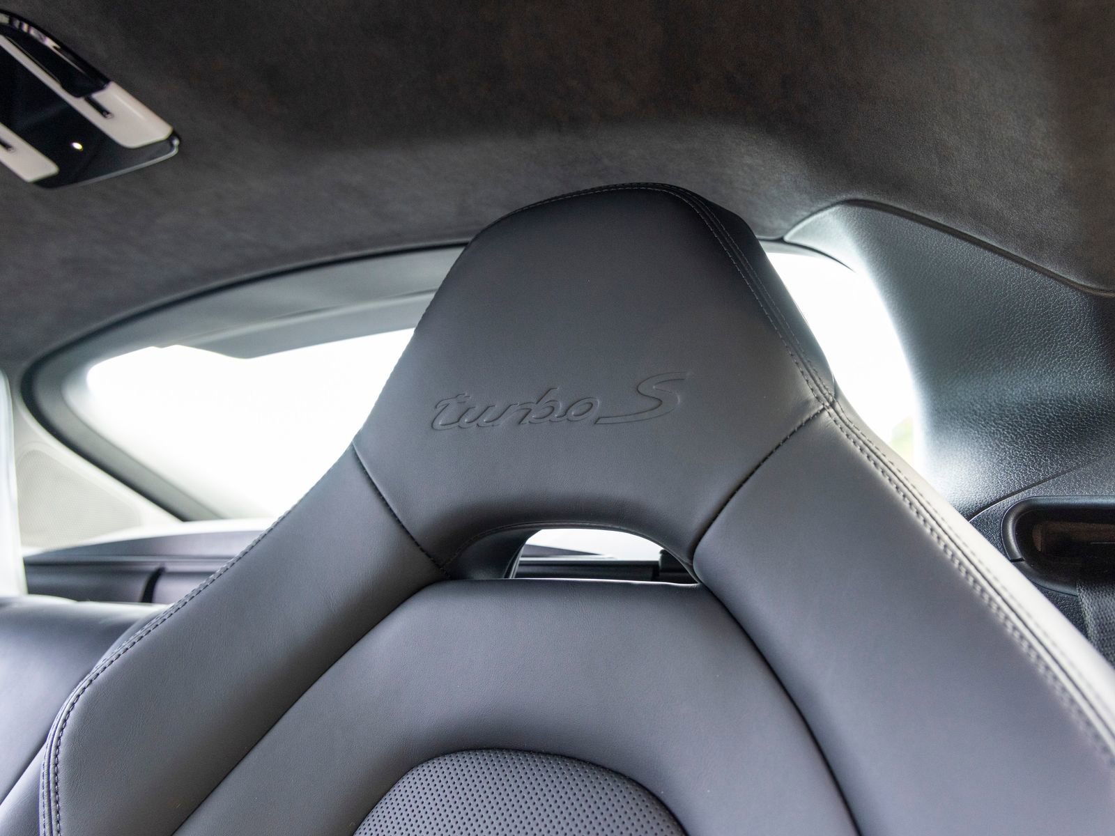 Used 2018 Porsche Panamera Turbo S image 54