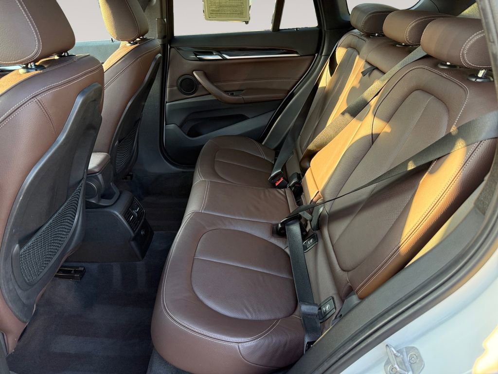 Used 2018 BMW X1 xDrive28i AWD/4WD image 13