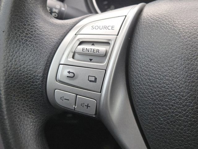 Used 2016 Nissan Rogue S image 8