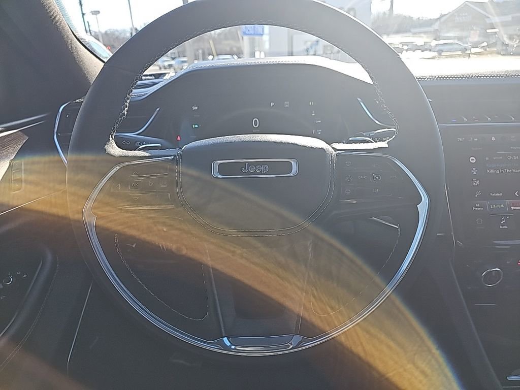 Used 2024 Jeep Grand Cherokee Overland image 20